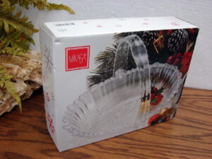 Retired Mikasa Satin Winter Dreams Glass Basket Forest Pond Scene