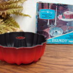 Scandinavian Nordic Ware Heavy Duty Aluminum Bundt Pan w/ Box Flame Red