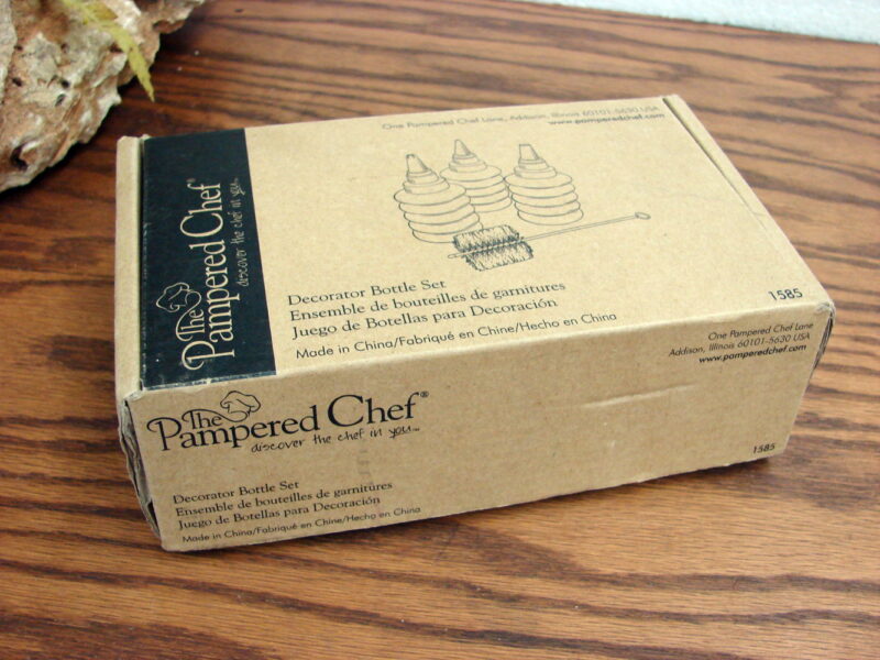 The Pampered Chef Cookie Cake Decorator Bottle Set #1585 Complete, Moose-R-Us.Com Antiques Collectibles Log Cabin Decor