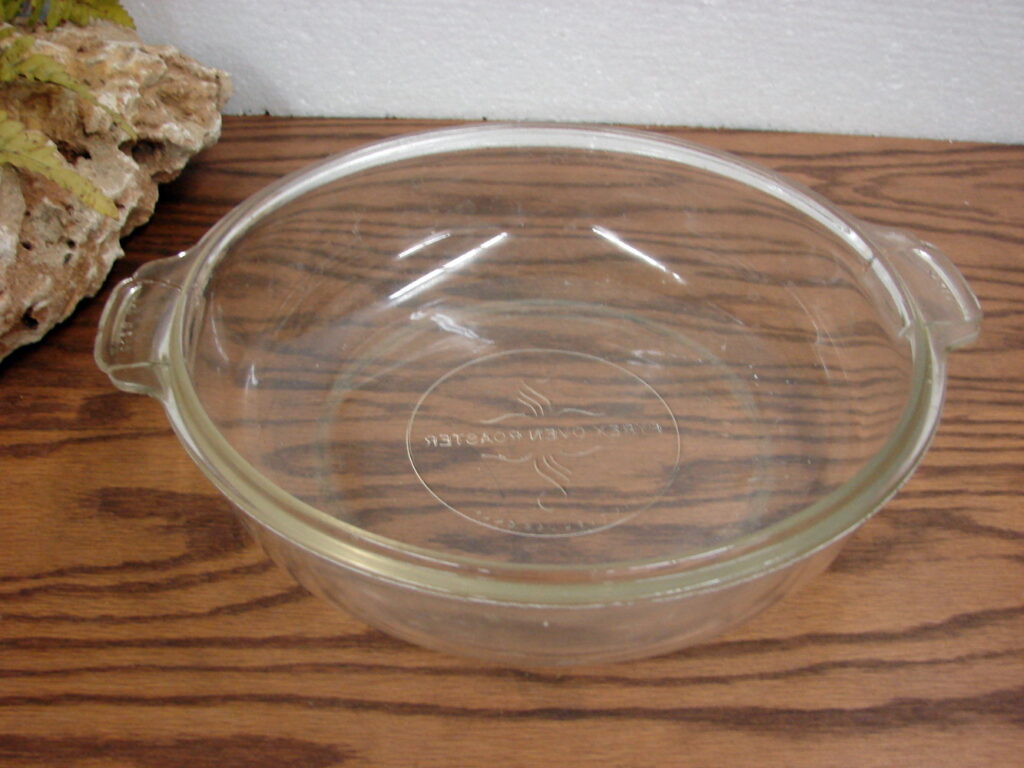 Vintage PYREX Original Oven Roaster 687C Roasting Pan Lid Tab Handles Log