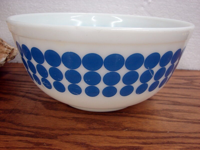 Vintage PYREX Blue Dot 403 Round Mixing Bowl as is, Moose-R-Us.Com Log Cabin Decor