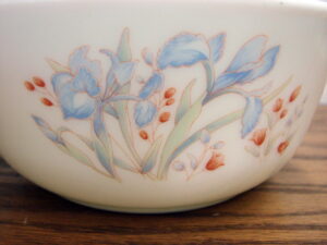 Vintage PYREX Blue Iris Made in England Casserole w/ Blue Tint Lid