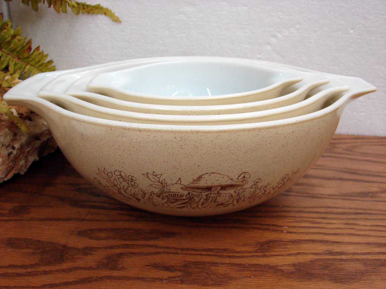 Set/4 Vintage PYREX Forest Fancies Mushroom #441-444 Cinderella Nesting Mixing Bowl Set
