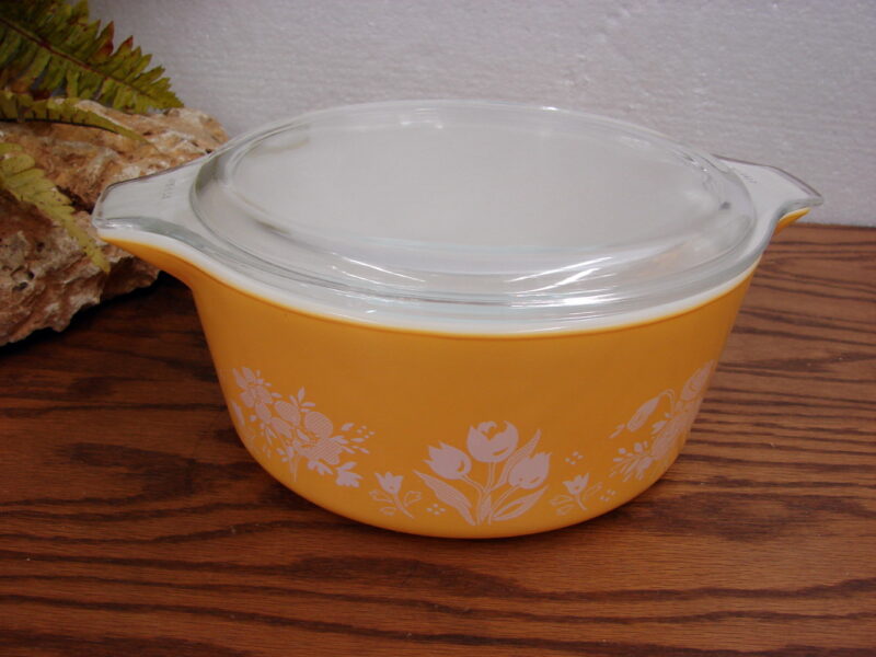 Vintage PYREX Garden Medley #475 Cinderella Round Casserole w/ Lid, Moose-R-Us.Com Antiques Collectibles Log Cabin Decor