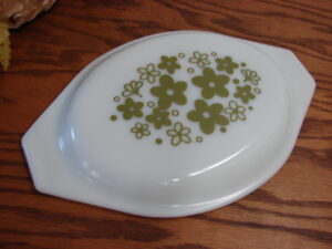 Vintage PYREX Spring Blossom Crazy Daisy #943 Oval Lid for #043 Casserole