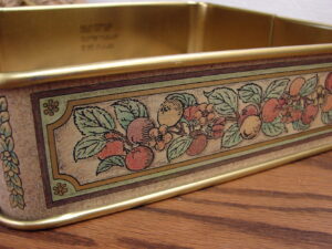 Vintage PYREX Decorative Tin Cover Sleeve Holder #222 Square Cake Pan
