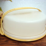 Vintage Tupperware Harvest Gold #719 Pie Carrier Keeper Storage w/ Handle 3 Pc
