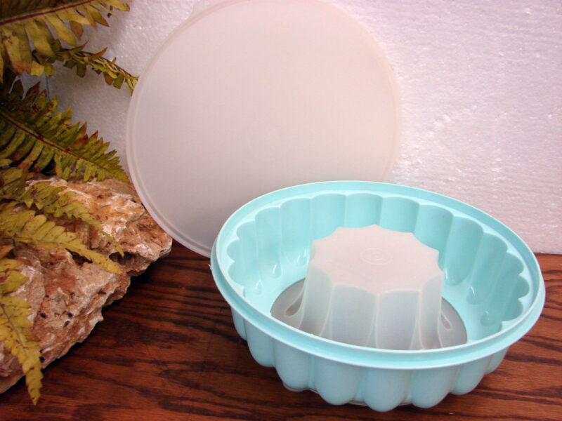 Vintage Tupperware 3 Pc Country Blue Jello Mold Ice Ring #1202