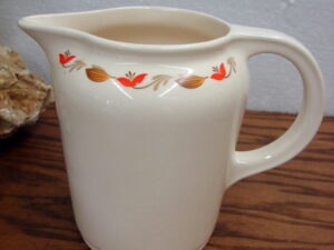 Vintage Universal Cambridge Largo Autumn Leaf Pottery Pitcher Ovenproof
