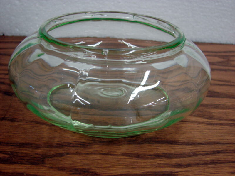 Vintage Vaseline Glass Uranium Shallow Squat Bowl No Lid