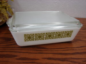 Vintage PYREX Verde Green Autumn Floral #503 Refrigerator Dish w/ Lid