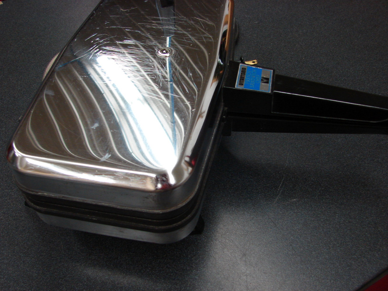 Vintage Electric Vitantonio French Sandwich Maker Iron Clam Shell Chrome - Image 3