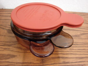 Vintage PYREX Amber Brown Vision V-150 Grab it w/ Glass and Storage Lid