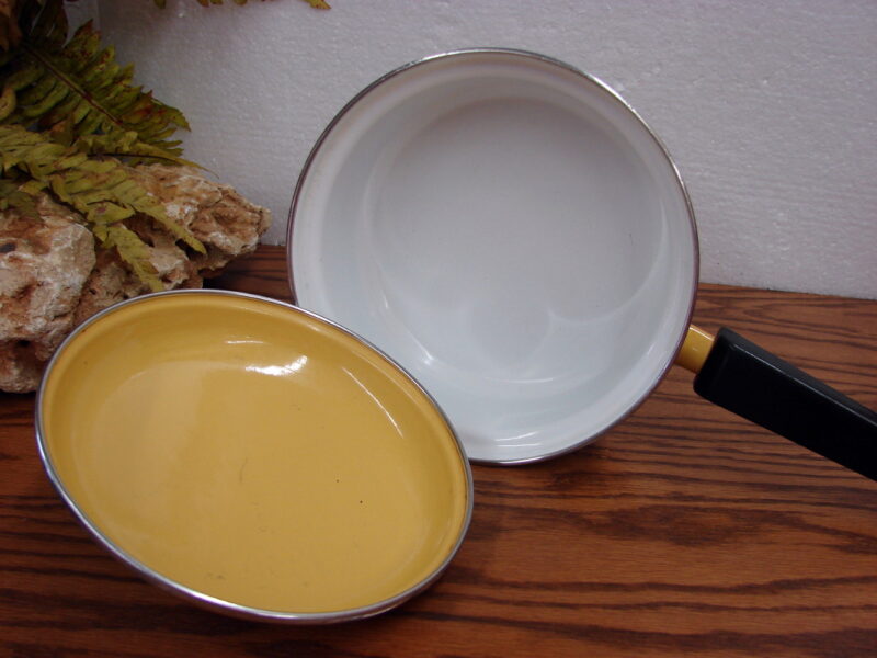 Vintage Enamelware Porcleain Yellow Fade Brown Sauce Pan 7&#8243;, Moose-R-Us.Com Antiques Collectibles Log Cabin Decor