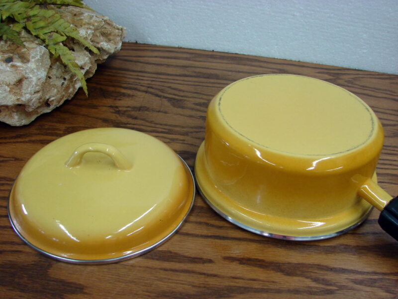 Vintage Enamelware Porcleain Yellow Fade Brown Sauce Pan 7&#8243;, Moose-R-Us.Com Antiques Collectibles Log Cabin Decor