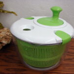 Cuisinart Salad Spinner 5 Qt Fast Vegetable Dryer for Greens Herbs Fruits