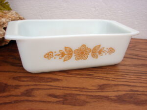 Vintage PYREX Butterfly Gold #913 Loaf Bread Baking Pan