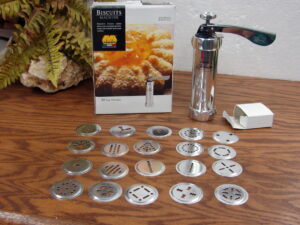 Italy Marcato Biscuits Heavy Duty Professional Spritz Cookie Press Mold Gun 20 Disc