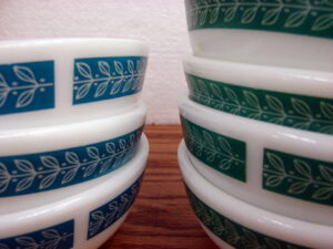 Vintage PYREX Blue Green Laurel Leaf Stripe Tableware Plates Bowls