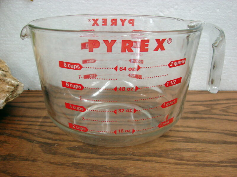 Vintage PYREX 8 Cup 64 oz 2 Quart Measuring Cup Pitcher Red Print, Moose-R-Us.Com Log Cabin Decor