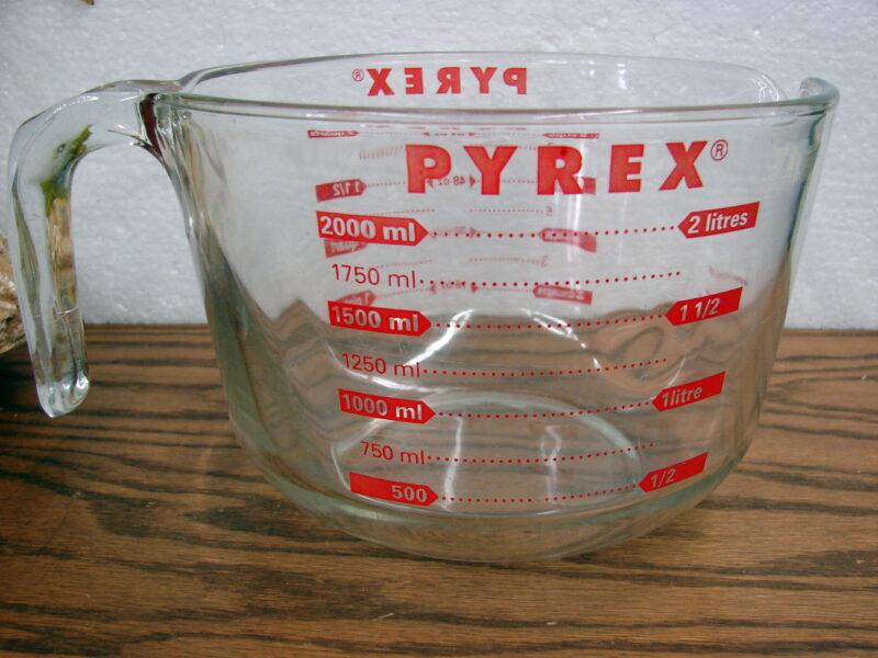 Vintage PYREX 8 Cup 64 oz 2 Quart Measuring Cup Pitcher Red Print, Moose-R-Us.Com Log Cabin Decor