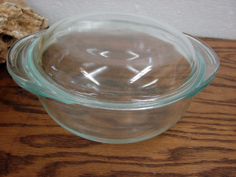 Vintage PYREX #022 Clear Round Baking Dish 1 Qt w/ #682 Lid, Moose-R-Us.Com Log Cabin Decor