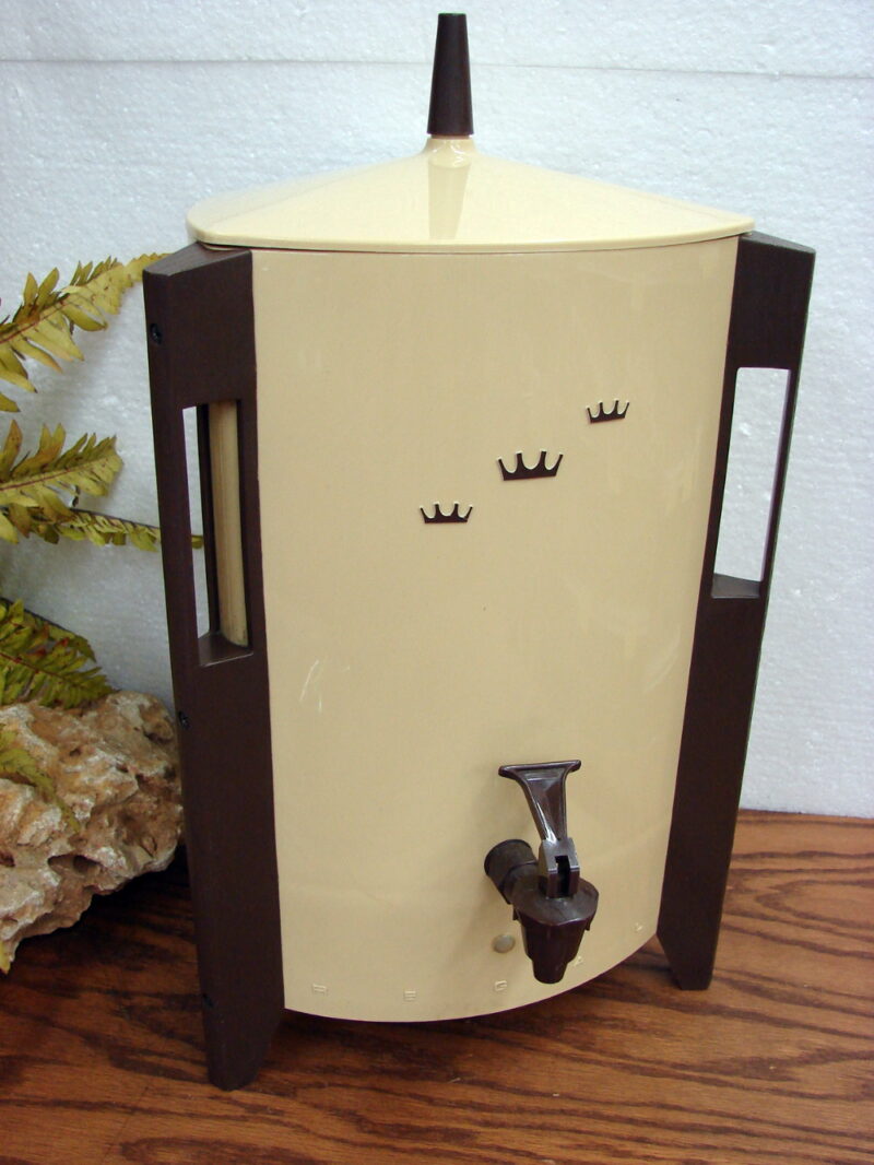 Vintage Regal Mid Century Atomic Poly Urn Electronic Coffee Percolator Pot, Moose-R-Us.Com Log Cabin Decor