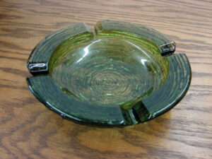 Vintage MCM Avocado Green Anchor Hocking Soreno Ash Tray 6"