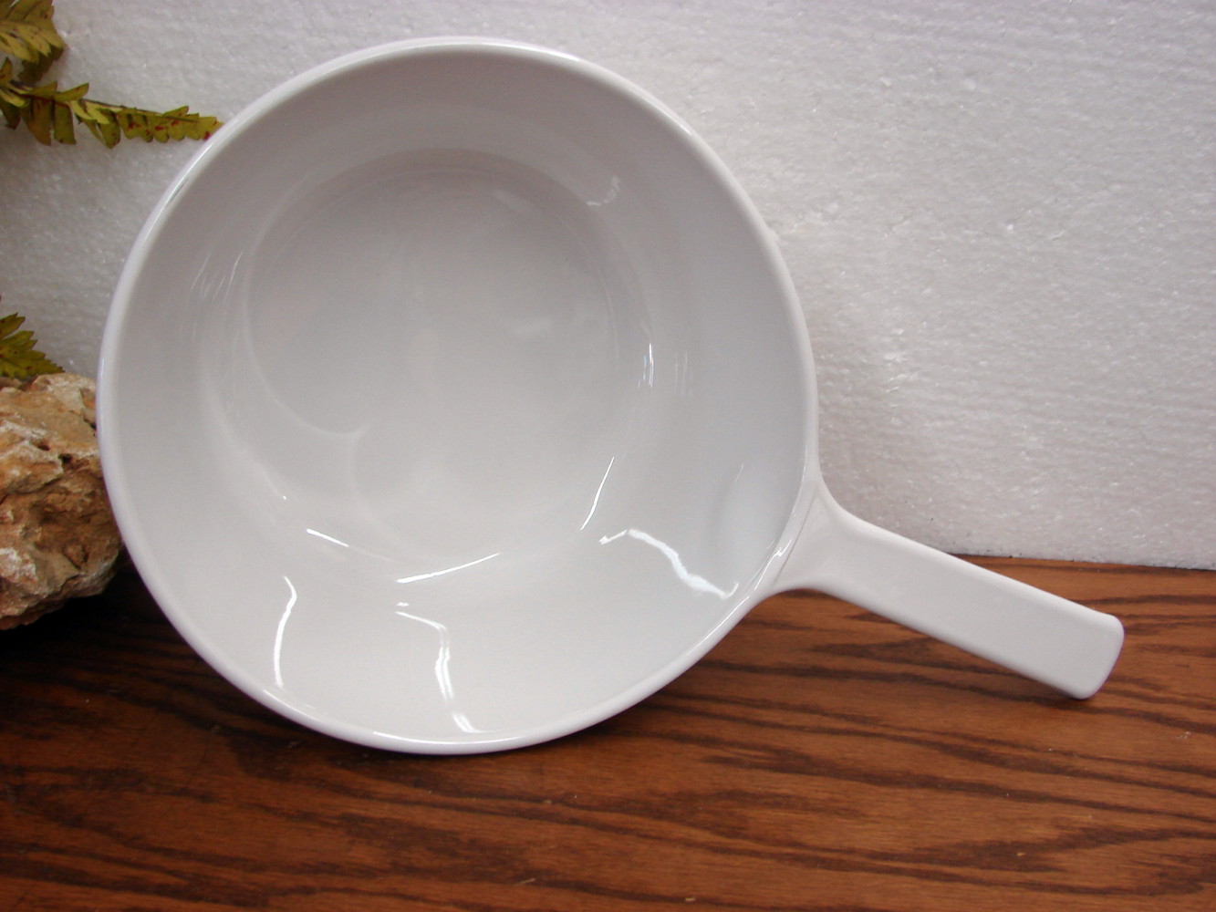 Vintage Corning Ware Spice of Life N-2 1/2 Quart Range Topper Sauce Pan w/ PYREX Glass Lid - Image 2