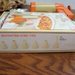 Super Biscuit Maker Cookie Press & Icing Kit Model #233 w/ Recipe NIB - Image 4