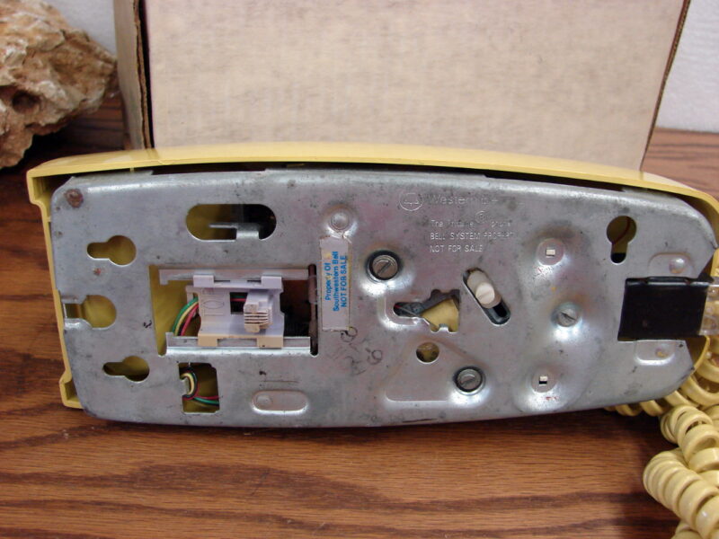 Vintage Harvest Gold Western Electric Trimline Wall Phone Rotary Box, Moose-R-Us.Com Antiques Collectibles Log Cabin Decor