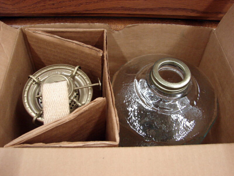 Vintage Bartlett-Collins Homesteader Oil Lamp Never Been Used Original Box, Moose-R-Us.Com Log Cabin Decor