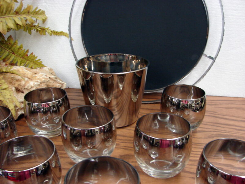 Vintage Dorothy Thorpe Silver Fade Roly Poly Ice Bucket Round Platter Tray, Moose-R-Us.Com Antiques Collectibles Log Cabin Decor