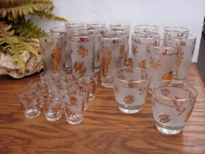 Set/9 Shot Glasses Vintage Libbey Golden Foliage Frosted Gold Leaf