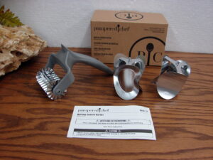 The Pampered Chef Rolling Cookie Cutter Set NIB #1442