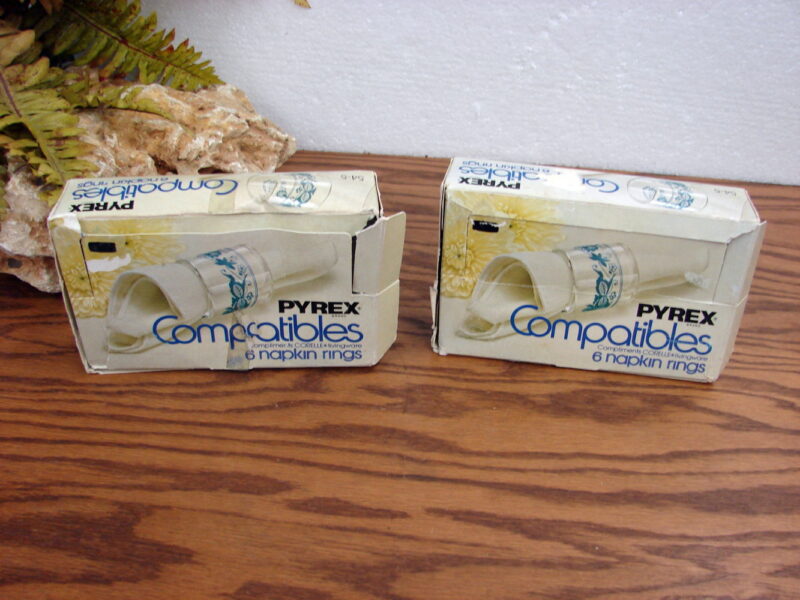 Vintage PYREX Old Town Blue Onion Napkin Rings NIB Set/12, Moose-R-Us.Com Log Cabin Decor