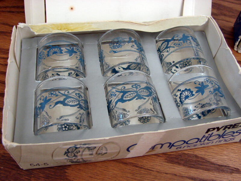 Vintage PYREX Old Town Blue Onion Napkin Rings NIB Set/12, Moose-R-Us.Com Log Cabin Decor