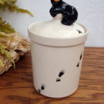 Big Sky Carvers Bearfoots Bears Jeff Fleming Canister Jar 2001 as is