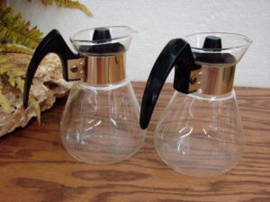 Set/2 Vintage Corning Ware USA Small Heat Proof Glass Coffee Carafe w/ Lid