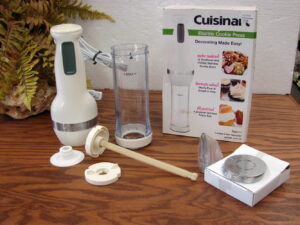 Partially New Cuisinart Electric Spritz Cookie Press 12 Discs Cones Tested Working CCP-10