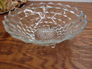 Vintage Indiana Glass Milk Glass Harvest Grape 22 pc Set Plates Cups Creamer, Moose-R-Us.Com Log Cabin Decor