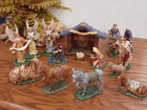 3 Piece Black Bear Nativity Set, Moose-R-Us.Com Log Cabin Decor