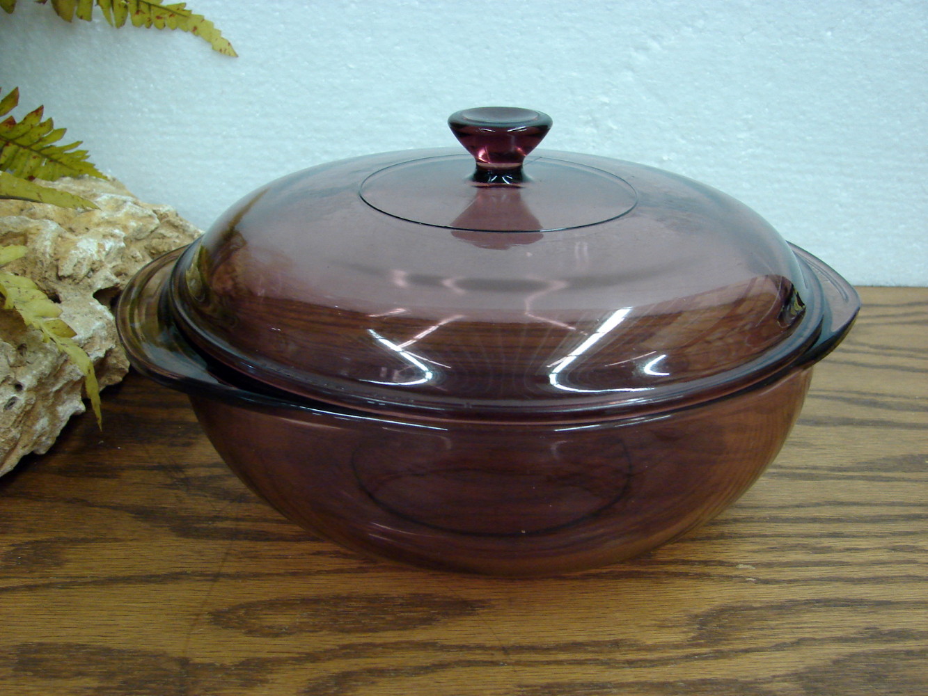 Vintage PYREX 024 Cranberry Round 2 Qt Casserole Baking Dish w Lid Moose R Us.Com Log Cabin Decor