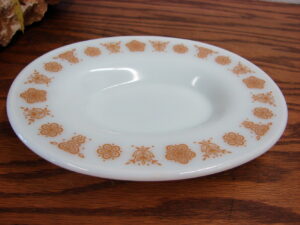 Vintage Corning Ware Corelle PYREX Butterfly Gold Oval Gravy Boat Under Plate