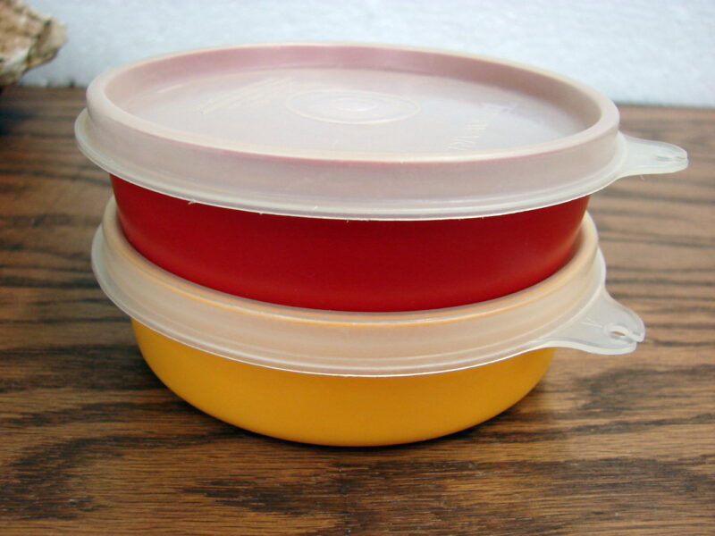Tupperware Small Wonders with Lids #1286 Orange Yellow Set/2, Moose-R-Us.Com Log Cabin Decor