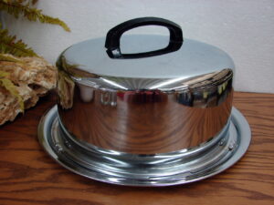 Vintage MCM Chrome Aluminum Everedy Angel Food Cake Carrier Twist Lock Lid