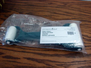 Brand New Pampered Chef #1485 Pastry Bakers Roller Dual Small Rolling Pin