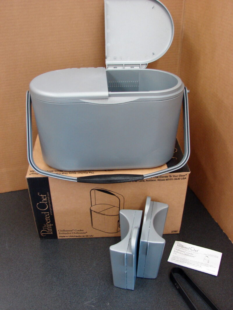 The Pampered Chef Retired Chillzanne Cooler Compartments #2782, Moose-R-Us.Com Log Cabin Decor