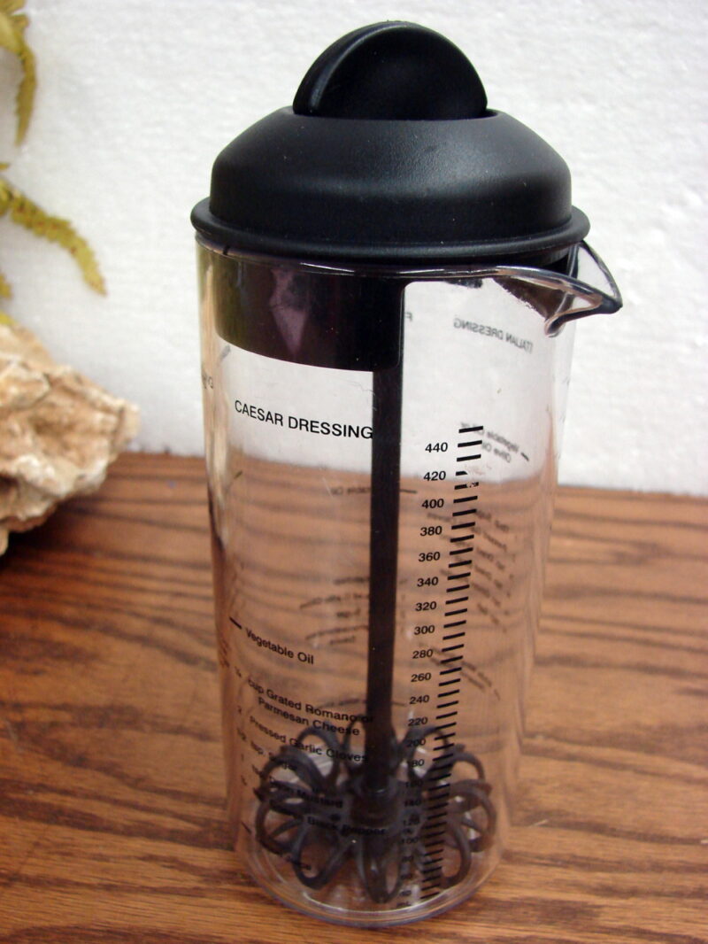The Pampered Chef Dressing Recipe Measure Mix Pour #2265 16 oz, Moose-R-Us.Com Log Cabin Decor