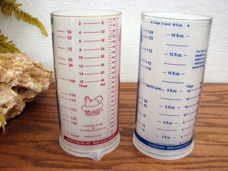 The Pampered Chef Dry Liquid Measuring 2 Cup Measurement Glass, Moose-R-Us.Com Log Cabin Decor